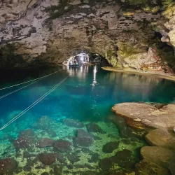 Parque Nacional Los Tres Ojos - San Cristobal