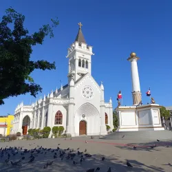 Iglesia San Pedro Apóstol - San Pedro de Macoris