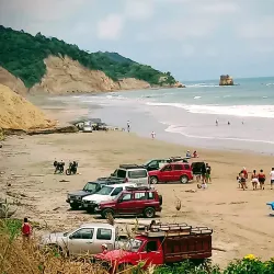Playa de Colon - Bahia de Caraquez