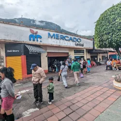 Baños Main Square (Plaza Principal) - Banos