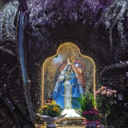 Basilica of the Virgin of the Holy Water - Banos