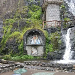 Termas de la Virgen (Hot Springs) - Banos