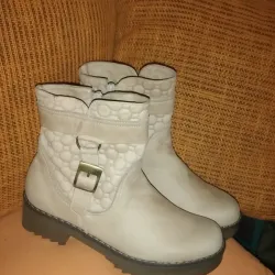 Cotacachi Leather Market - Cotacachi