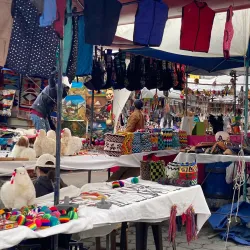 Plaza de Ponchos - Cotacachi