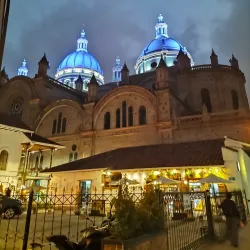 Parque Calderón - Cuenca