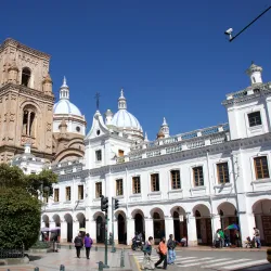 Parque Calderón - Cuenca