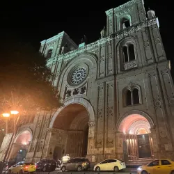 Parque Calderón - Cuenca