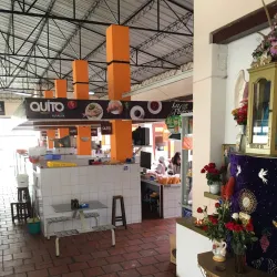 La Floresta Market - Cumbaya