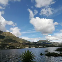 Laguna de San Pablo - Otavalo