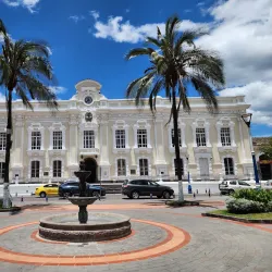 Parque Central de Otavalo - Otavalo