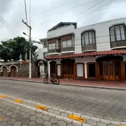 Plaza Charles Darwin - Puerto Ayora
