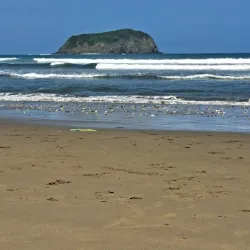 Puerto Cayo Beach - Puerto Cayo