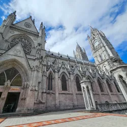 Basilica del Voto Nacional - Quito