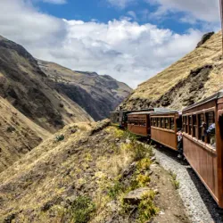 Train Ride to Nariz del Diablo (Devil's Nose) - Riobamba