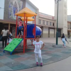 Iglesia San Jacinto de Ventanas - Ventanas