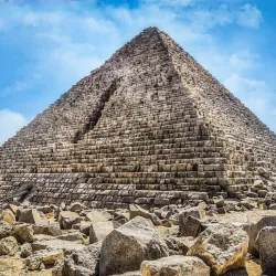 Pyramid of Menkaure - Giza