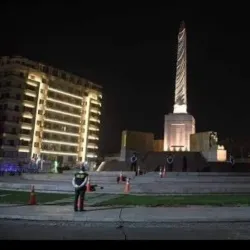 Tahrir Square (nearby in Cairo) - Giza