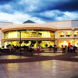 Centro Comercial La Gran Vía - Antiguo Cuscatlan