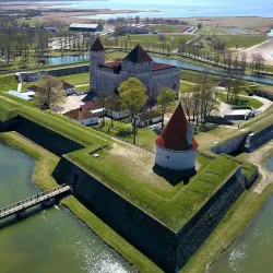 Kuressaare Episcopal Castle Park - Kuressaare