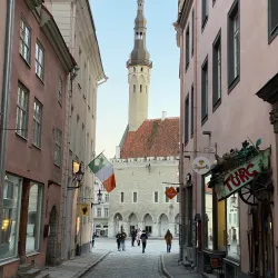 Town Hall Square (Raekoja plats) - Tallinn