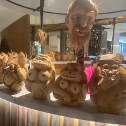 Local Art and Craft Shops - Port Louis South