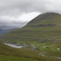 Funningsfjørður Fjord - Strendur