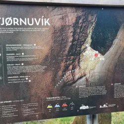Tjørnuvík Beach - Strendur