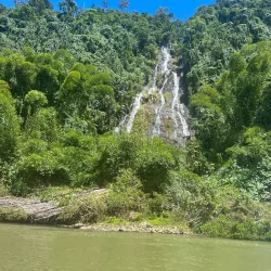 Navua Falls - Navua