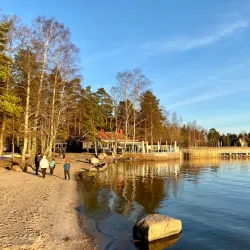 Espoo Waterfront and Rantaraitti Trail - Espoo