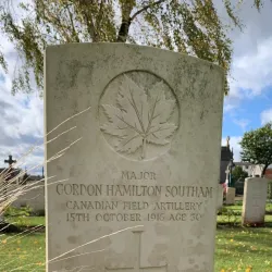 Albert War Cemetery - Albert