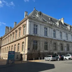 Hôtel de Ville (City Hall) - Amiens