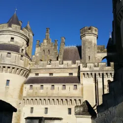 Nearby Château de Pierrefonds - Berny-Riviere