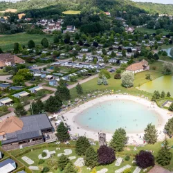 Picnic Areas by the River - Berny-Riviere