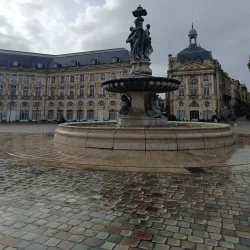 Place de la Bourse and the Water Mirror - Bordeaux