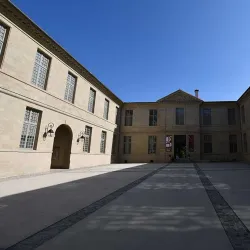 Bishop's Palace (Palais Episcopal) - Castres