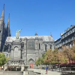 Clermont-Ferrand Cathedral (Cathédrale Notre-Dame-de-l'Assomption) - Clermont-Ferrand