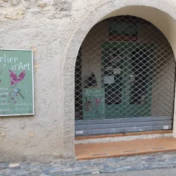 Local Art and Craft Shops - Ginestas