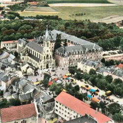 Église Saint-Cyr et Sainte-Julitte - Issoudun
