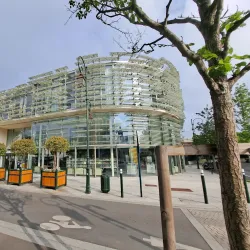 Bibliothèque Municipale de La Garenne-Colombes - La Garenne-Colombes