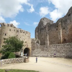 Abbaye de Sainte-Suzanne - Mayenne