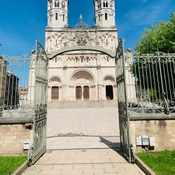 Place Saint-Pierre - Mâcon (Macon
