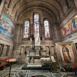Montmartre and Sacré-Cœur Basilica - Paris