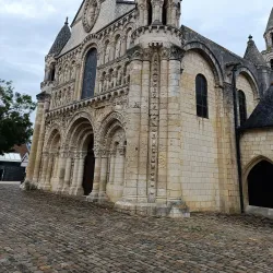 Church of Notre-Dame la Grande - Night Light Show - Poitiers