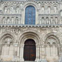 Church of Notre-Dame la Grande - Night Light Show - Poitiers