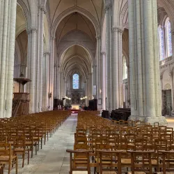 Poitiers Cathedral (Cathédrale Saint-Pierre de Poitiers) - Poitiers
