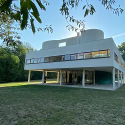 Villa Savoye (nearby) - Rueil-Malmaison