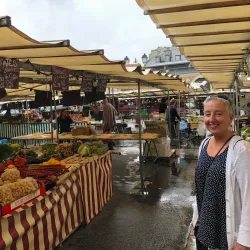 The Versailles Market (Marché Notre-Dame) - Versailles