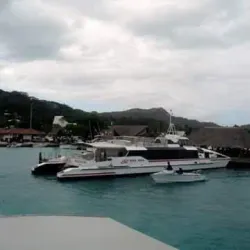 Vaitape Village - Bora Bora