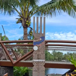 Teahupoo Beach - Mahina