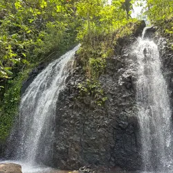 Fautaua Waterfall - Mataiea